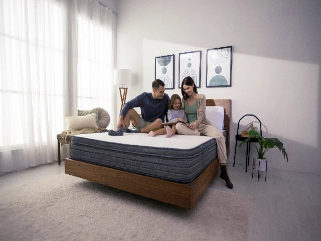 Family-On-Origin-Hybrid-Mattress